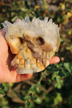 

1008g Tibet's natural clear quartz crystal skull specimen G2