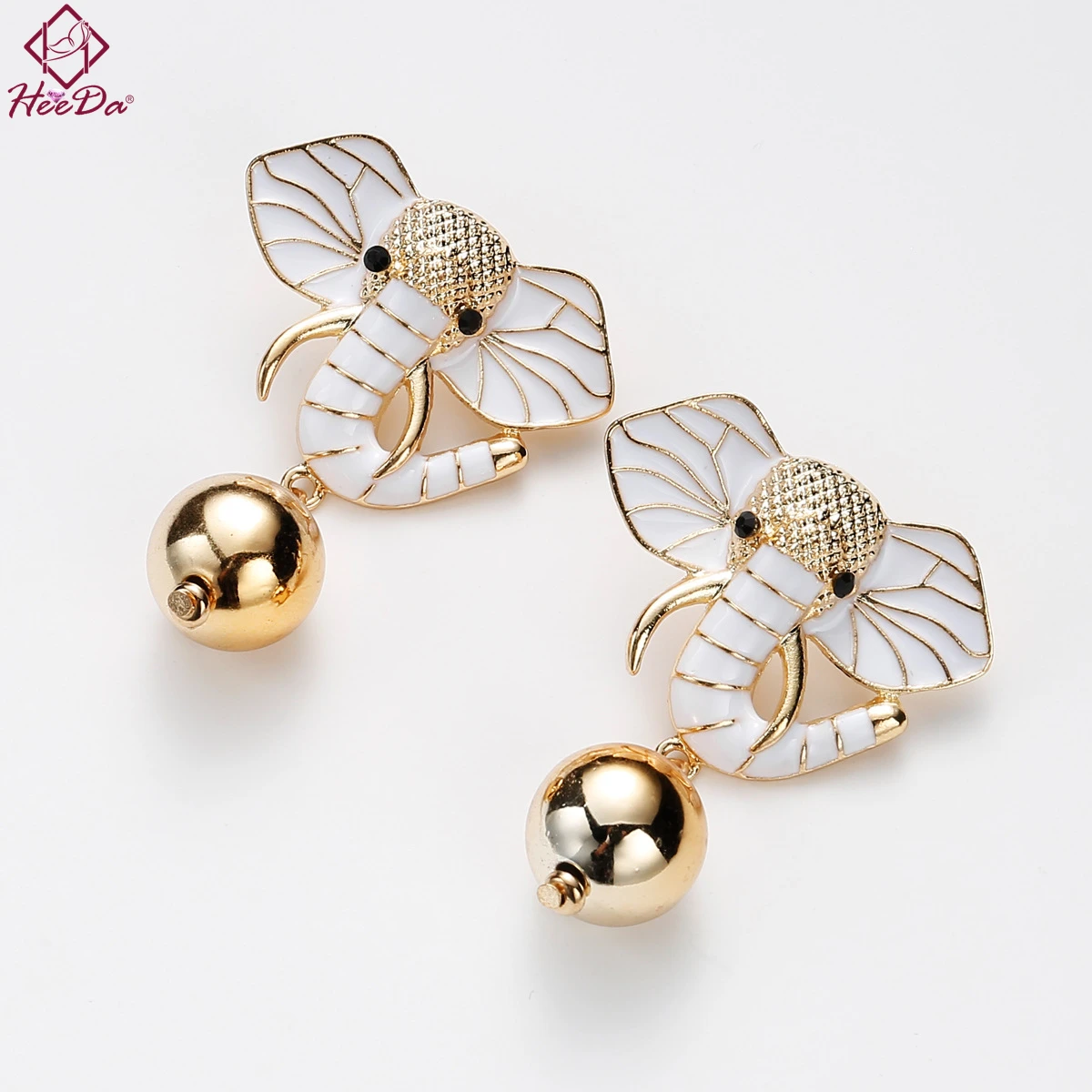 

2019 Cute Animal Elephant Stud Earrings Europe and America Fashion Stripe Zebra Ear Nail Personality New African Style Ornaments