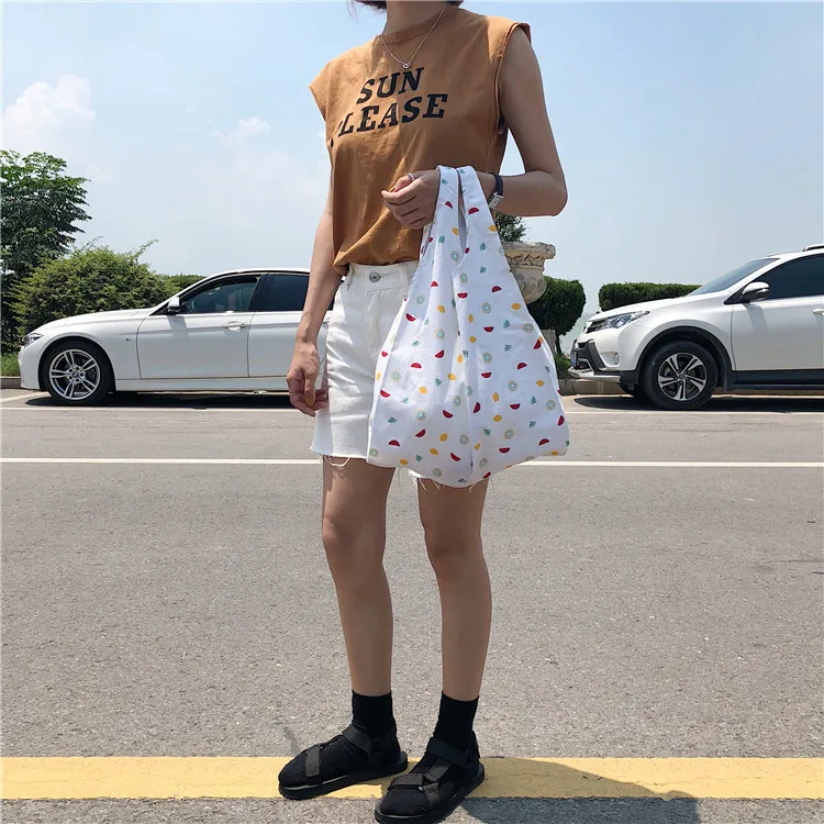9 (28)