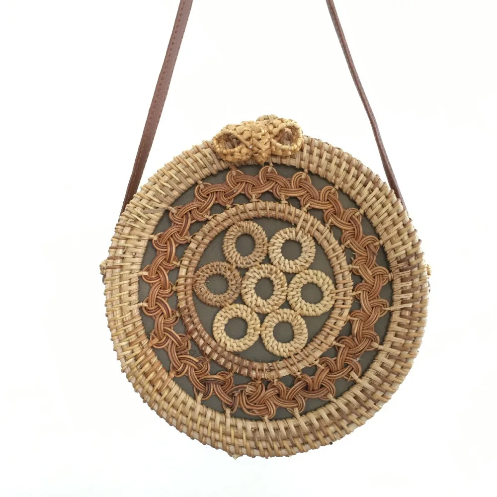 

Handmade rattan women's shoulder bag summer round hollow straw beach bag ins rattan bag bohemian style 2019 new listing