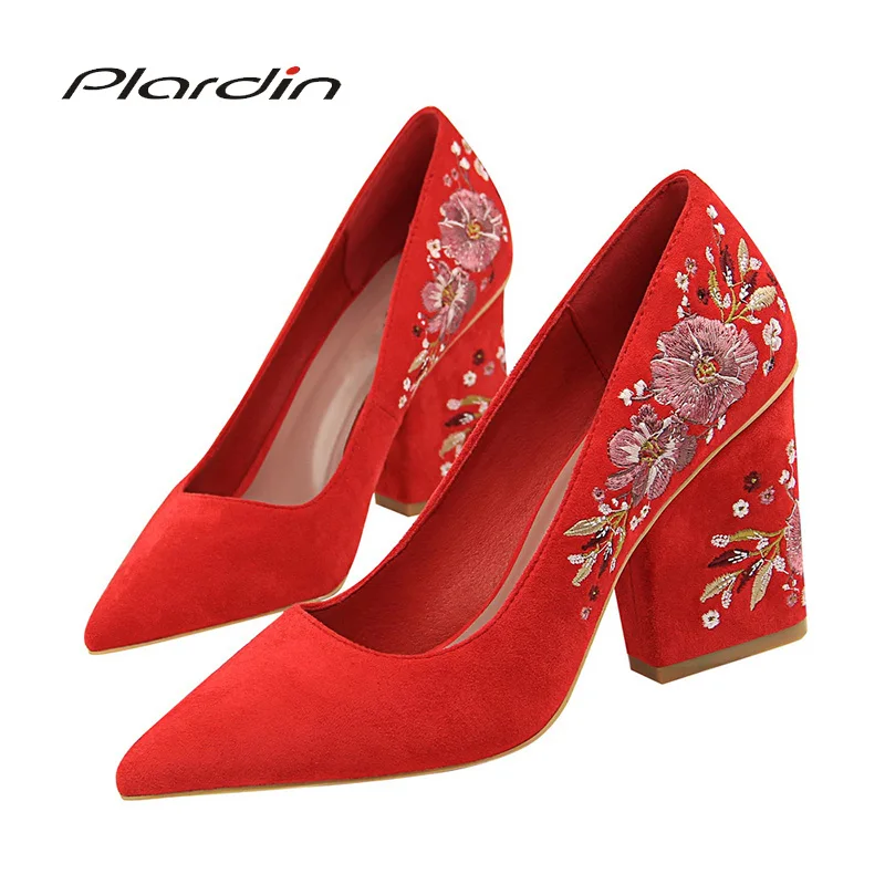 

Plardin New Women Embroider Flower Shoes Woman Pointed Toe Square Toe Retro Elegant Woman Pumps Lace Women Shoes High Heel