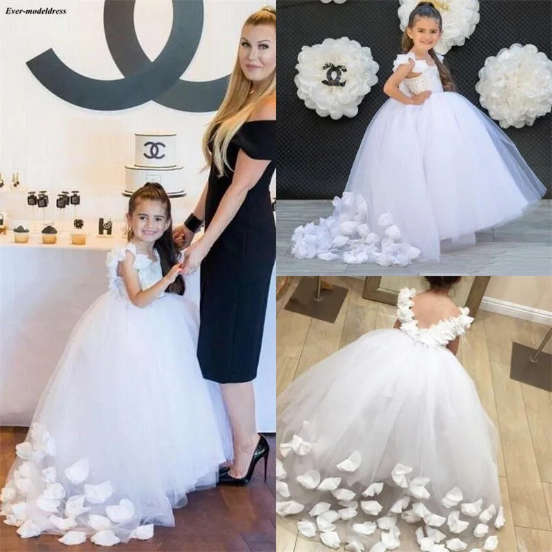 Chic White First Holy Communion Dresses Appliques Ball Gowns Flower Girls Dresses For Wedding With Hand Made Flowers