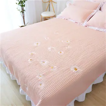 

3pcs comfortable high-grade cotton bedding quilted multi-function bed cover pastoral European embroidered love bed cover