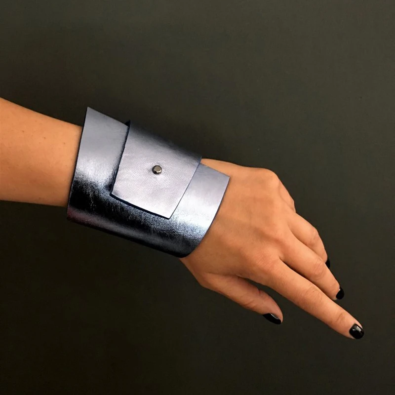 YD-YDBZ-2019-New-Geometric-Leather-Bracelets-For-Women-Silver-5-Color-Choose-Designer-Handmade-Leather (1)