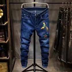 Синие джинсы с вышивкой мужские модные повседневные мужские джинсы для подростков маленькие Стрейчевые джинсовые брюки Азиатский размер
