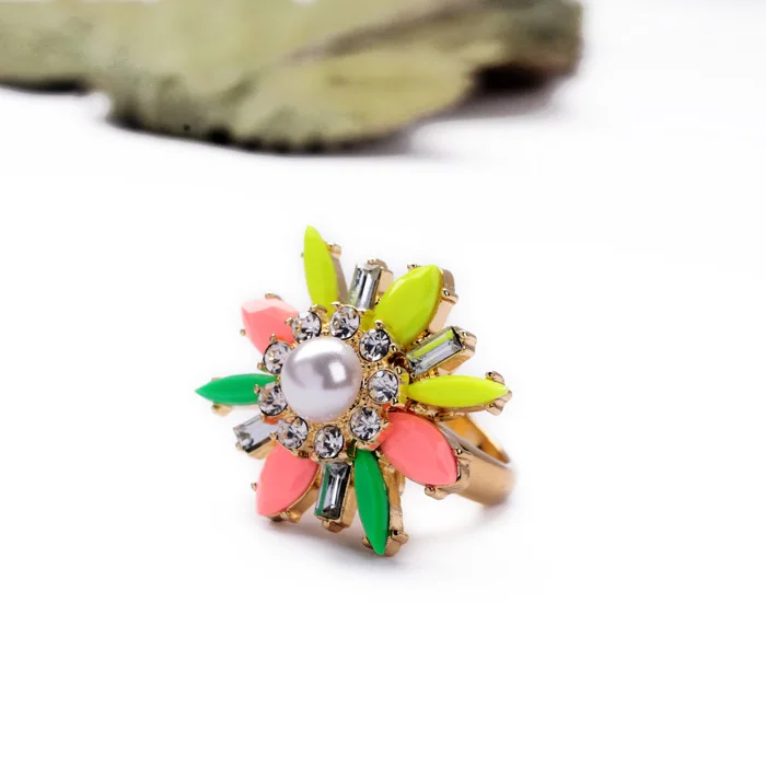 

Zinc Alloy 2014 New Arrival Hot Sale Resin Stone Clear Crystal Colorful Bohemia Christmas Gift Ring For Girl