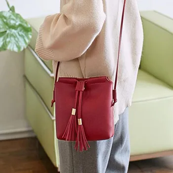 

2019 Women Bags PU Leather Women Tassel Shoulder Bags Solid Soft Portable Crossbody Bag Mini Small Bag For Women
