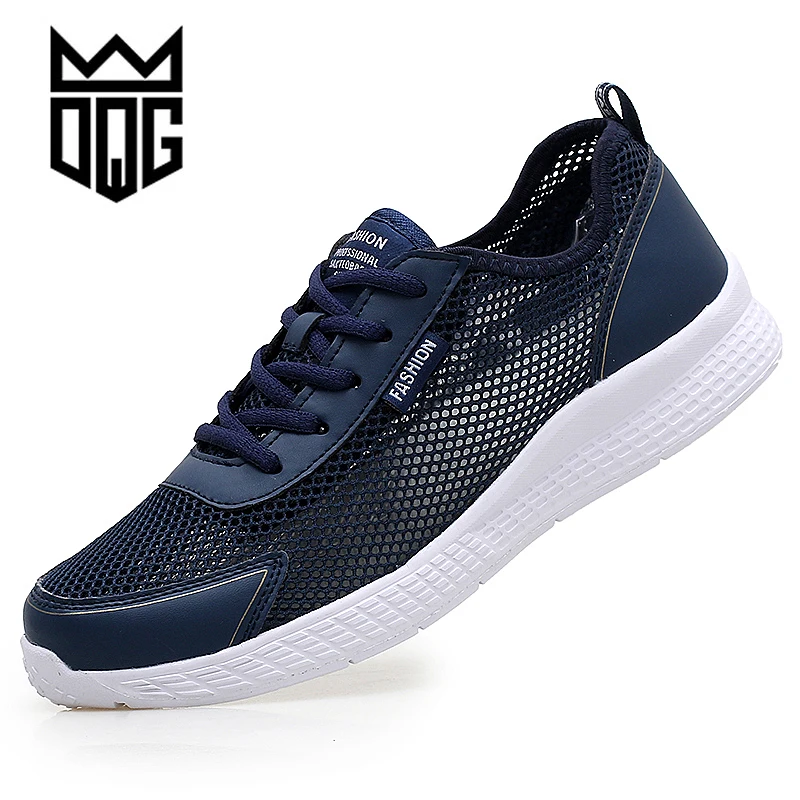 

DQG Summer Men Lightweight Sneakers Running Sport Shoes Outdoor Breathable Mesh Men Walking Shoes Zapatilla Big size 38-48