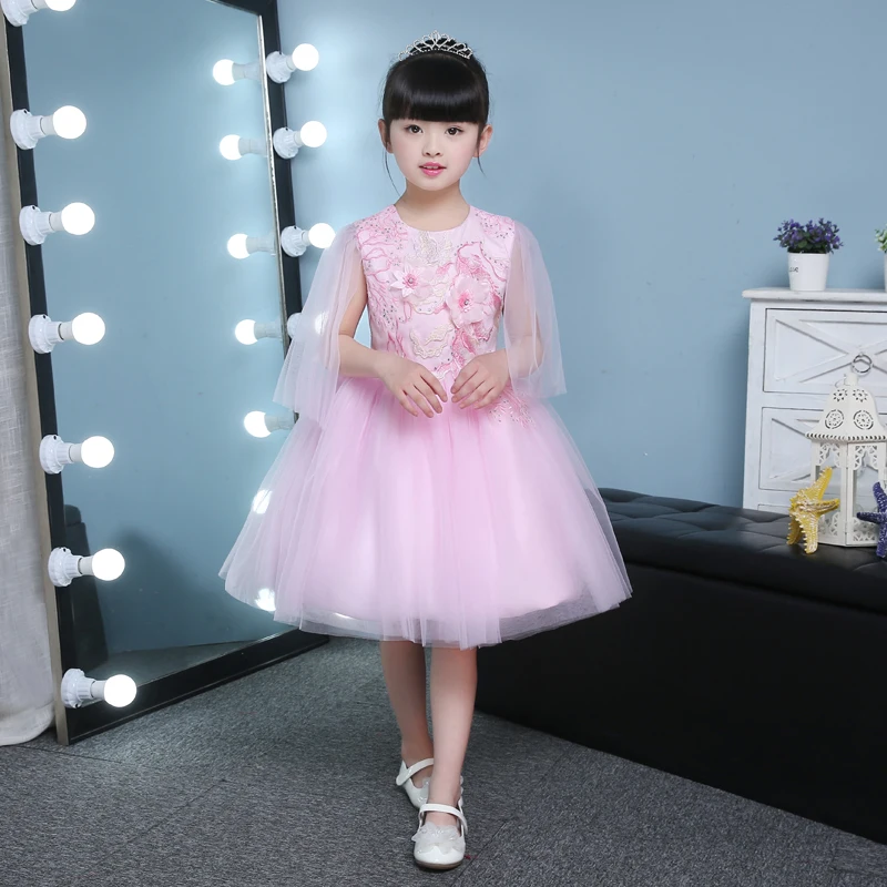 

Cute Puffy Pink Tulle Girl Weddings Dresses Appliques Ball Gown Girl Party Communion Dress Baby 1 Year Birthday Baptism Dresses