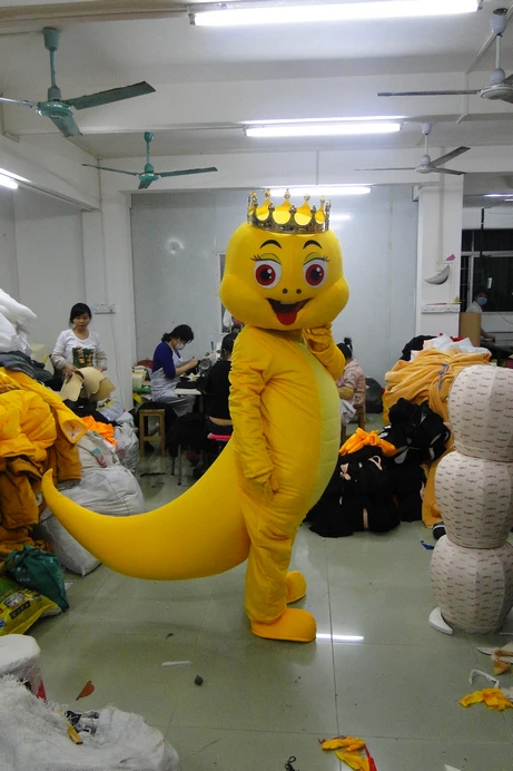 

Hot sale Adult cartoon character lovely yellow dragon Mascot Costume fancy dress party costumes