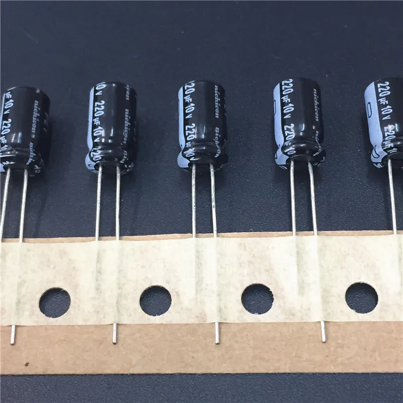 Конденсатор 220uf 10v