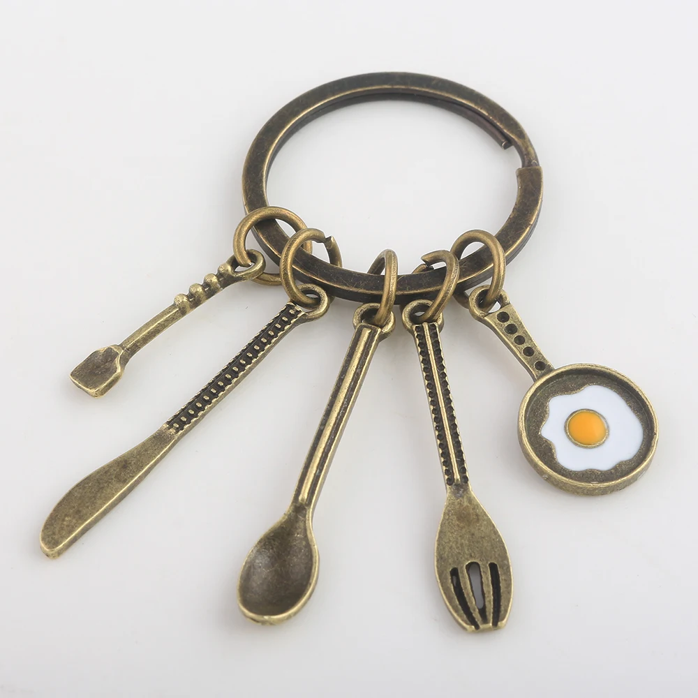 

RJ Fashion Creative Kitchen Tools Chef Souvenir Gift Keychain Bronze Soup Spoon Knife Fork Pan Egg Pendant Mother's Day Keyring