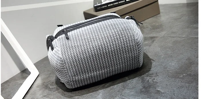 8901933429_740248846