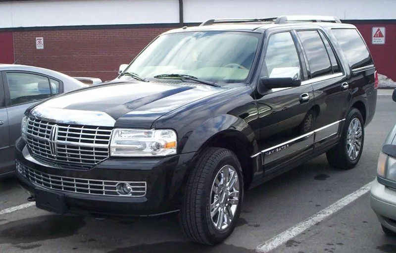 2007_Lincoln_Navigator_2