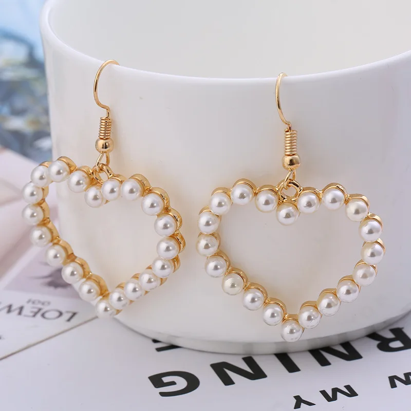 

AENSOA New Simple Gold Color Love Heart Earrings For Women Statement Pearl Dangle Earrings Fashion Party Wedding Jewelry