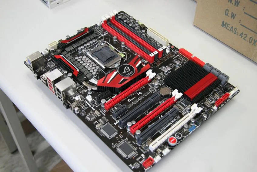 

ASUS used original P55 motherboard Maximus III Formula M3F support i3 i5 i7 used 90%new