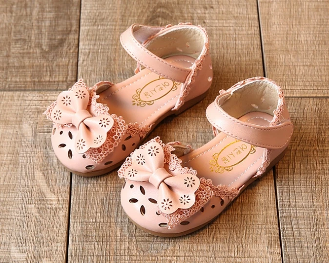 

Summer boy hollow sandals Children's sandals 2019 new summer Baotou Genuine Leather soft bottom non-slip kids beach shoes