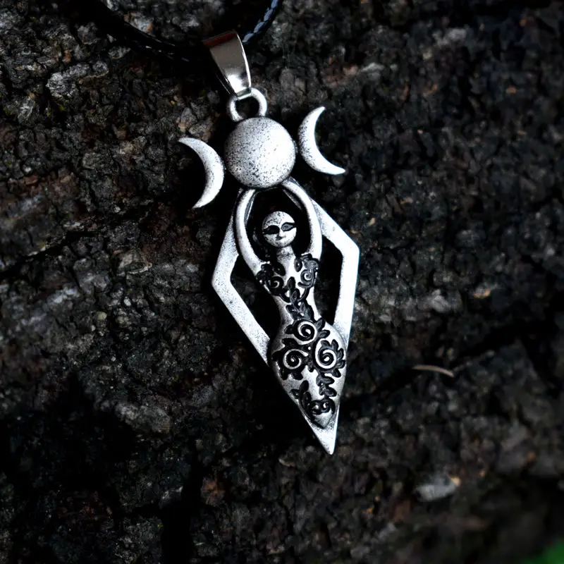 

SanLan wicca Celtics Triple Moon Goddess Pendant sacred mother