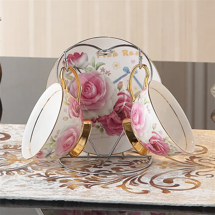 Британский пасторальный костяной фарфор чайная чашка блюдце ложка держатель набор романтический любовник керамическая кофейная чашка Европа Валентина Фарфоровая чайная чашка - Цвет: Pink Heart