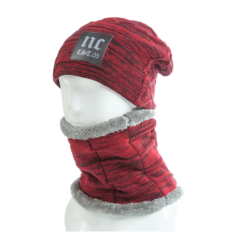 2pcs / комплект унисекс шапка мода метка NC шапка мужская и женская зимняя вязание шапки для мужские и женские теплый толстый плюс футеровка акрил шапка - Цвет: Red