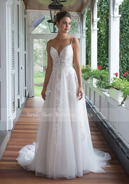 

Spaghetti Strap A-Line Wedding Dress V-Neck Tulle Gowns Appliques Bridal Gown Backless Wedding Gowns