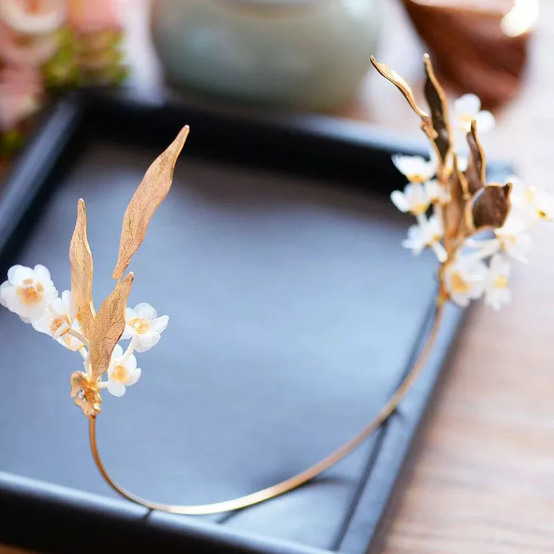 Bavoen Wedding Hair Accessories Baroque Brides Tiaras Headbands White Flowers Hairbands Gold Leaves Wedding Hairbands Bavoen Wedding Hair Accessories Baroque Brides Tiaras Headbands White Flowers Hairbands Gold Leaves Wedding Hairbands