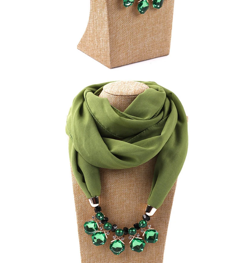 pendant-scarf_26