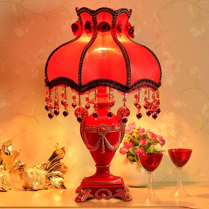 

head Arts Crafts Wanlang European princess, simple modern bedroom, bedside wedding gift, red festival lamp, 5819H