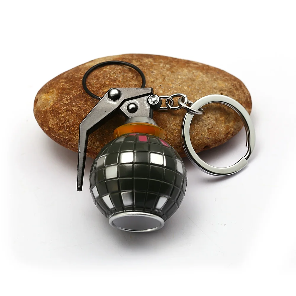 

HSIC 10pcs/lot Wholesale Game Keyring 3D Metal Pendant Keychain Arms Figure Toy Battle Royal Bomb Chaveiro HC13015