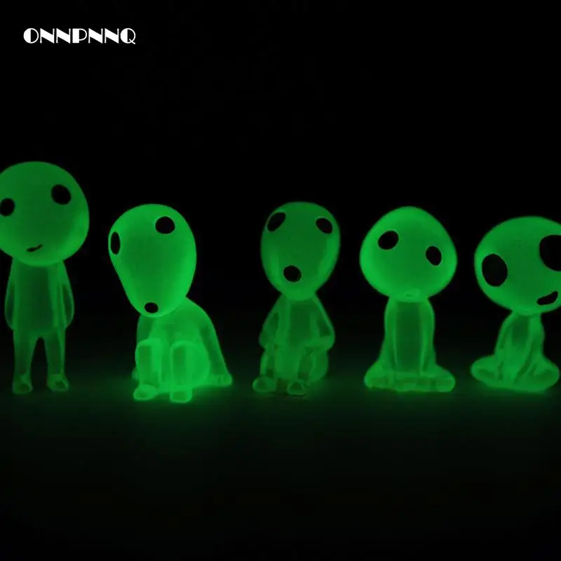 mini garden figures
