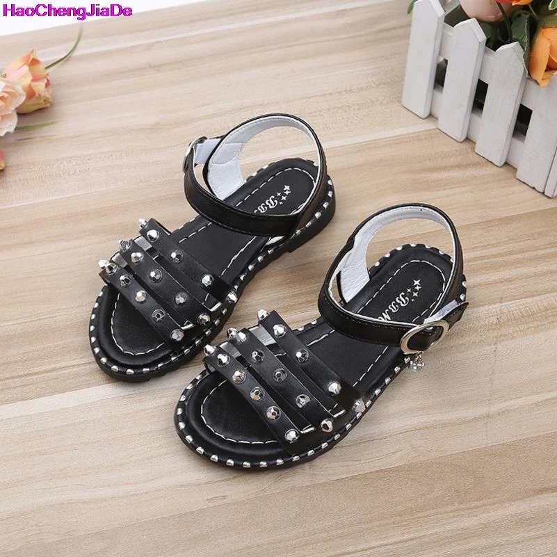 

HaoChengJiaDe Hot Sale Baby Girl Sandals Fashion Girls Shoes With Rivet Kids Flat Sandals Baby Girls Sandals Shoes Kids Soft