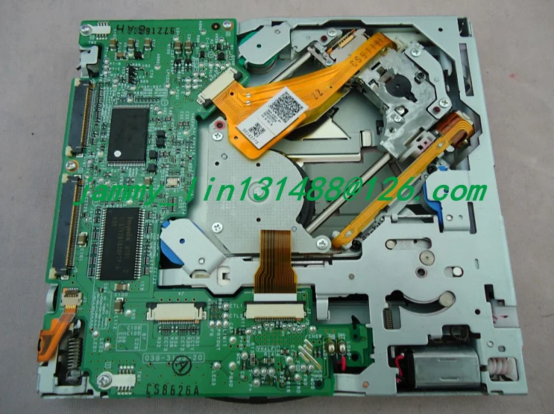 UCZ0781 clarion DVD mech for Nissan'.jpg