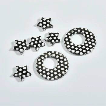 

Japanese fun cute girl retro joker black and white spot stars five-pointed round jewelry material 8 pieces