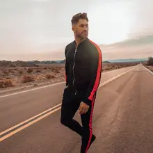 Новинка, Мужская Осенняя толстовка с капюшоном, спортивный костюм, набор, Мужская толстовка, спортивные штаны с несколькими карманами, модные брюки, уличные куртки, комплекты