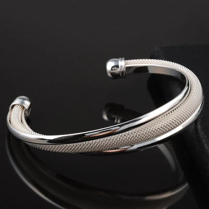 

The new woven bracelet Net open lady bracelet pure copper lady bracelet size 6.3 cm 2018