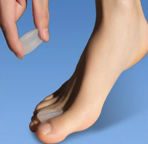 

2017 2pcs Silicone Gel Toe Separator Toe Straightener Relief Hallux Valgus Pain & Friction Pressure Feet Care