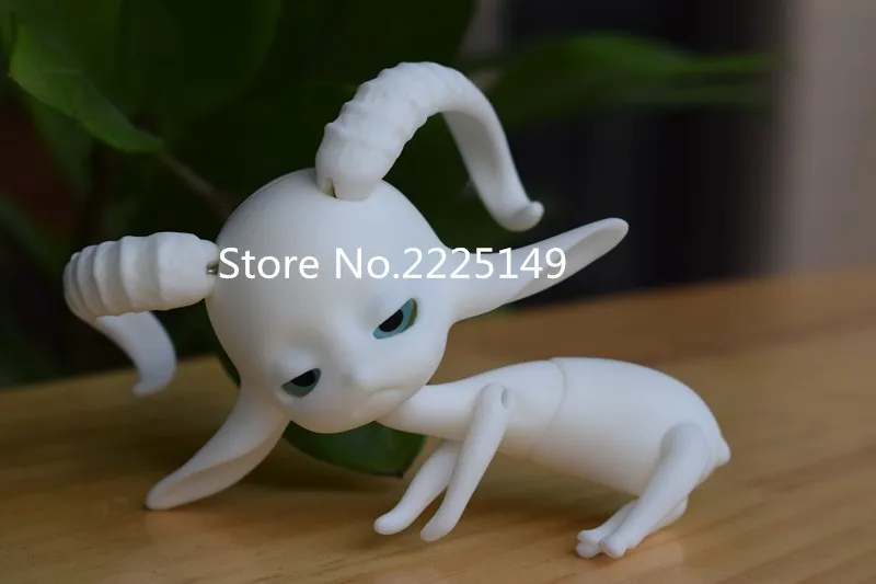 

Free shipping 1/12 bjd doll rain naked baby sheep with eyes