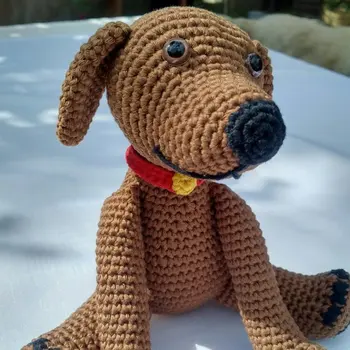 

crochet armigurumi rattle dog model number 84