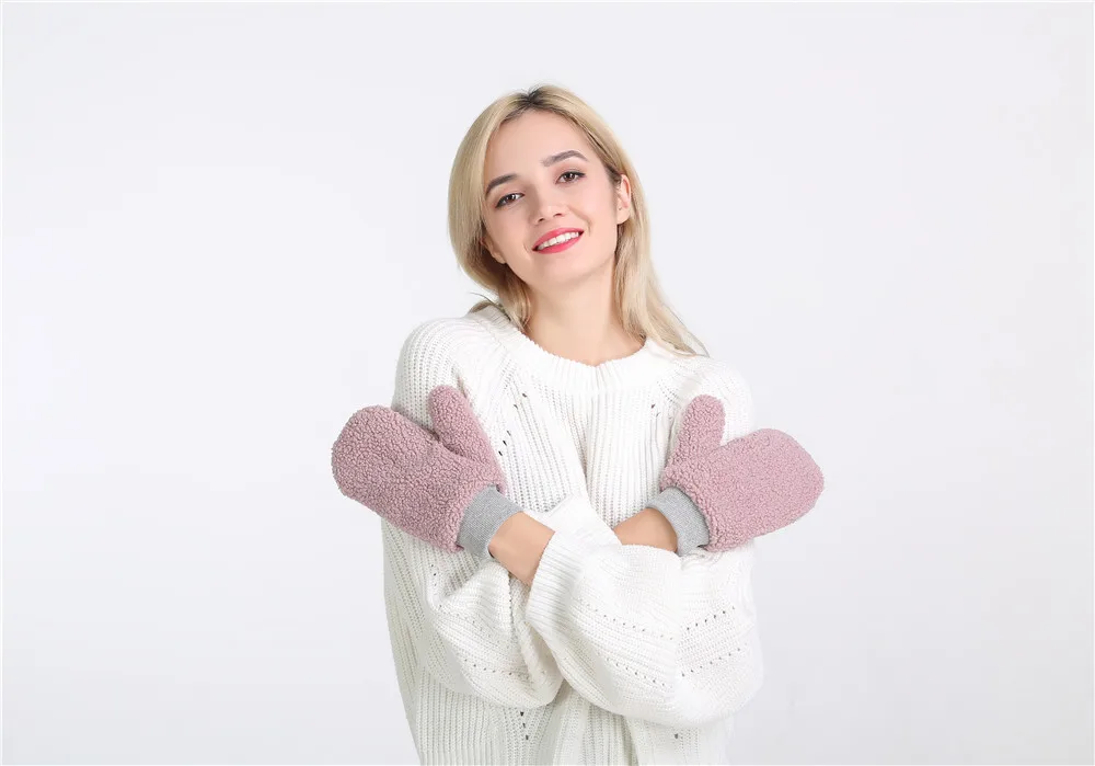 Дизайн милые женские зимние пушистые перчатки новинка мягкие кашемировые женские перчатки подарок на Рождество двухслойные утепленные теплые