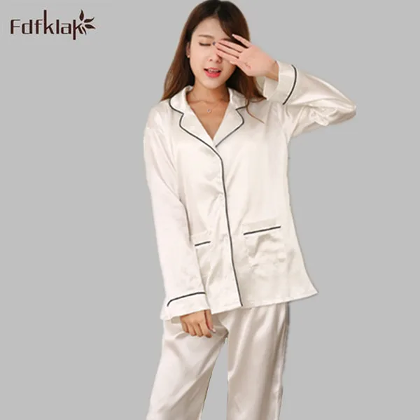 

2017 New Brand Satin Pyjamas Women Long Sleeve Pajamas Set Pyjama Femme Spring Autumn Ladies Pijamas Homewear White/Blue E1210