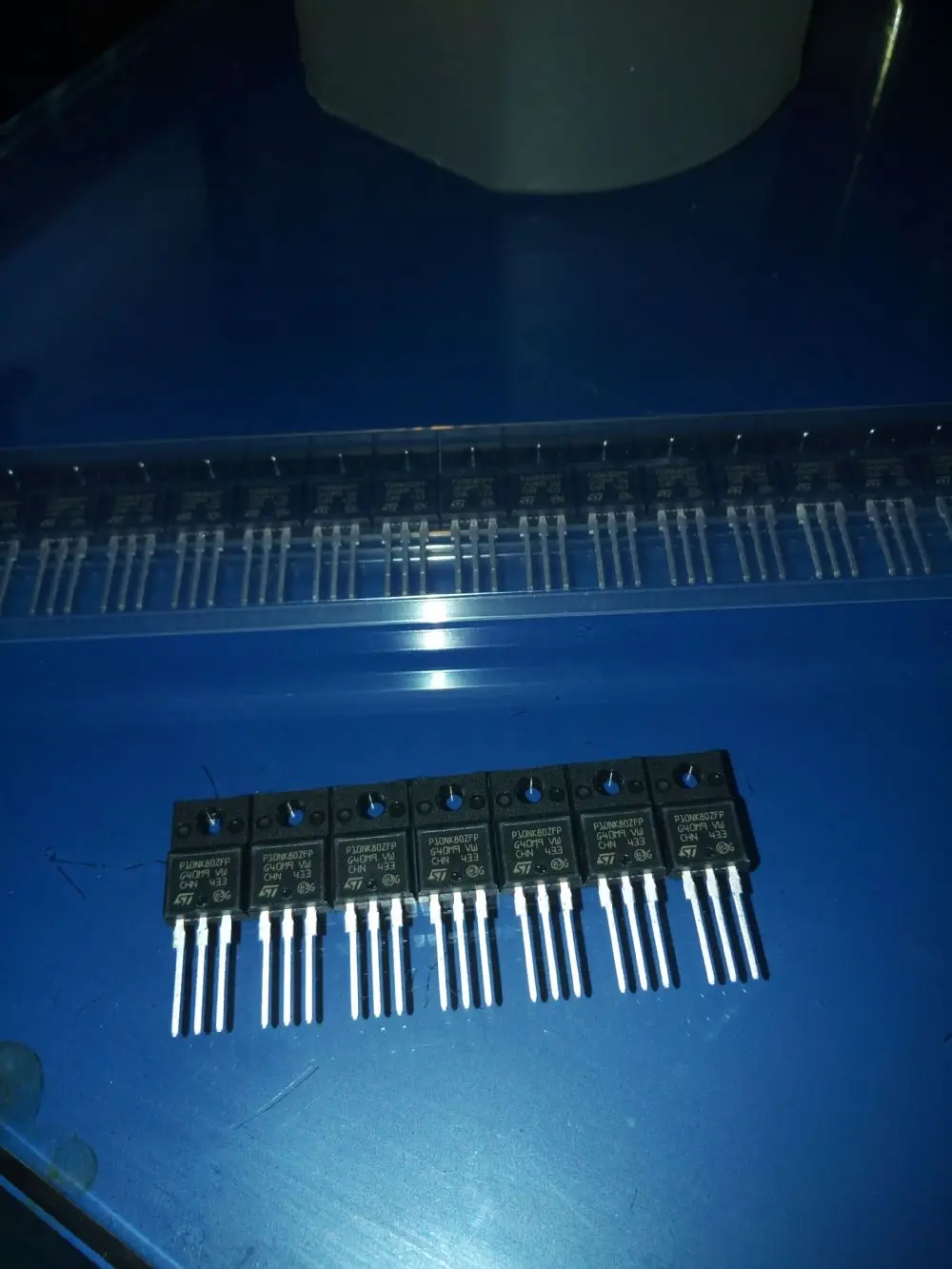 stp10nk80zfp p10nk80zfp p10nk80 10A 800 В TO220F 10 шт./лот