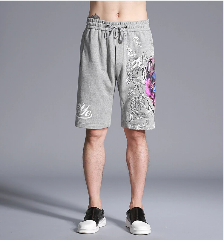 Летние европейские и американские модные мужские шорты для отдыха с принтом из хлопка