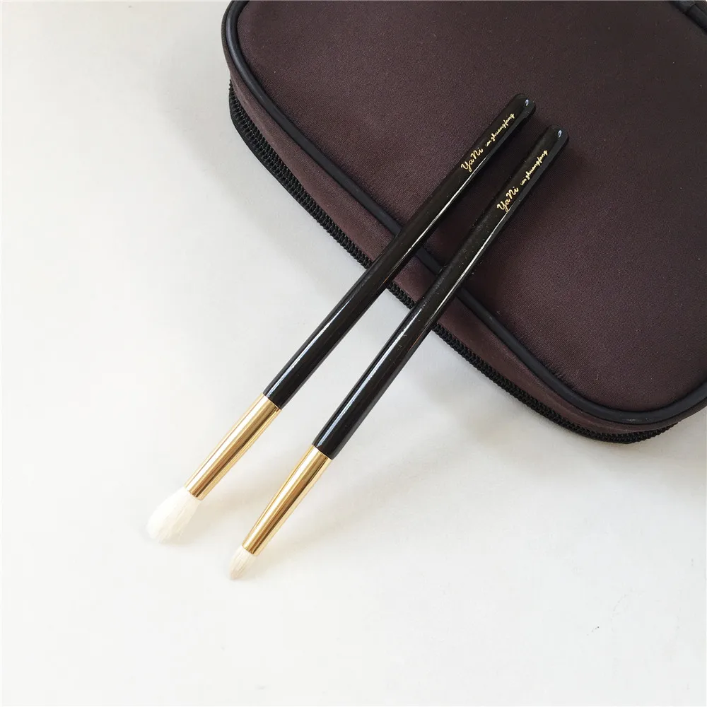 yani TF-SERIES EYE SHADOW BLEND BRUSH & SMOKEY EYE BRUSH _ 1