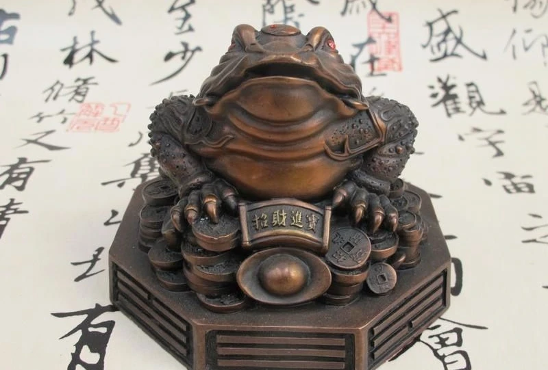 

Chinese Folk Feng shui Red Bronze Lucky Wealth Money Toad Golden-toad Statue a5.19