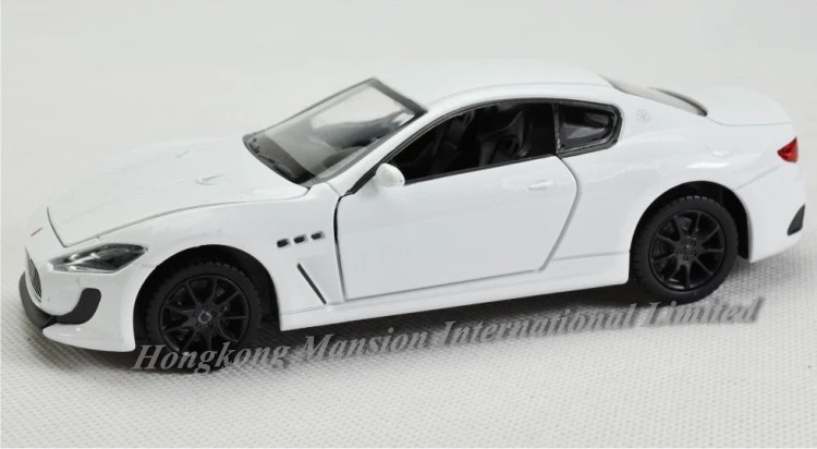 132 Maserati GranTurismo (13)
