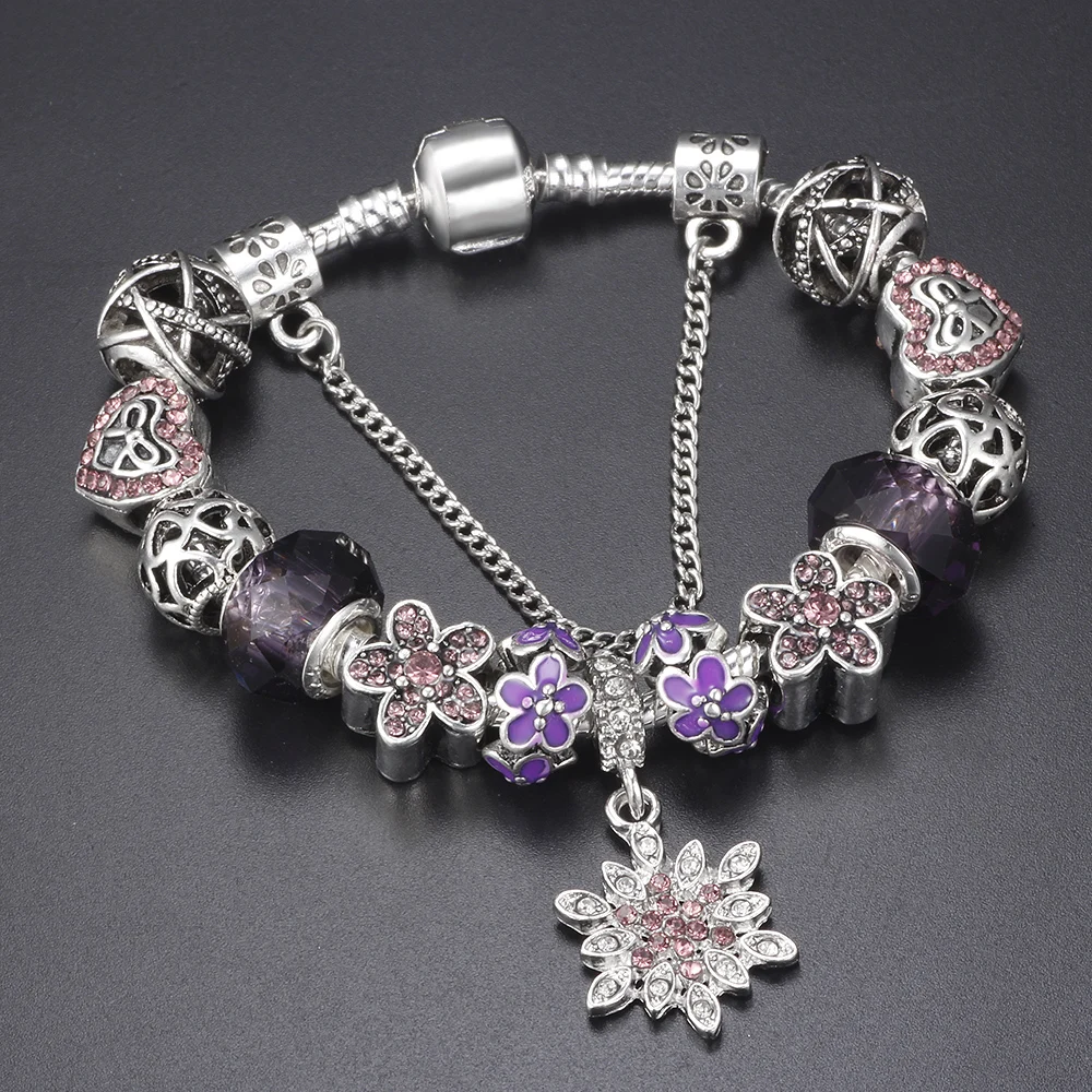 SPINNER Crystalized Snowflake Charm Bracelet for Women With Daisy Beads