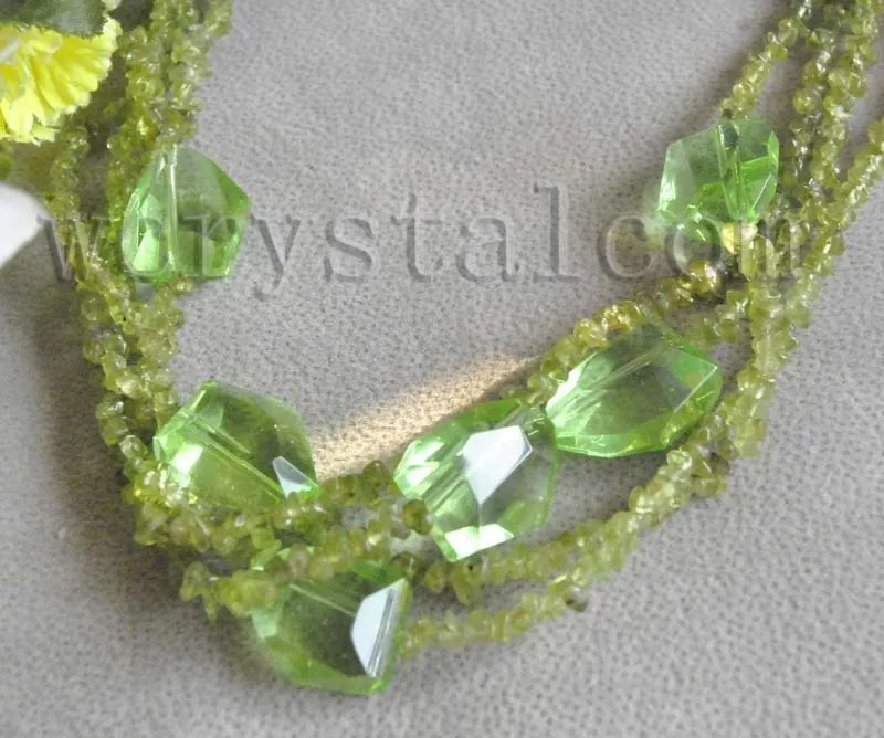 

Natural Peridot Chip Green Glass Crystal Cut Necklace
