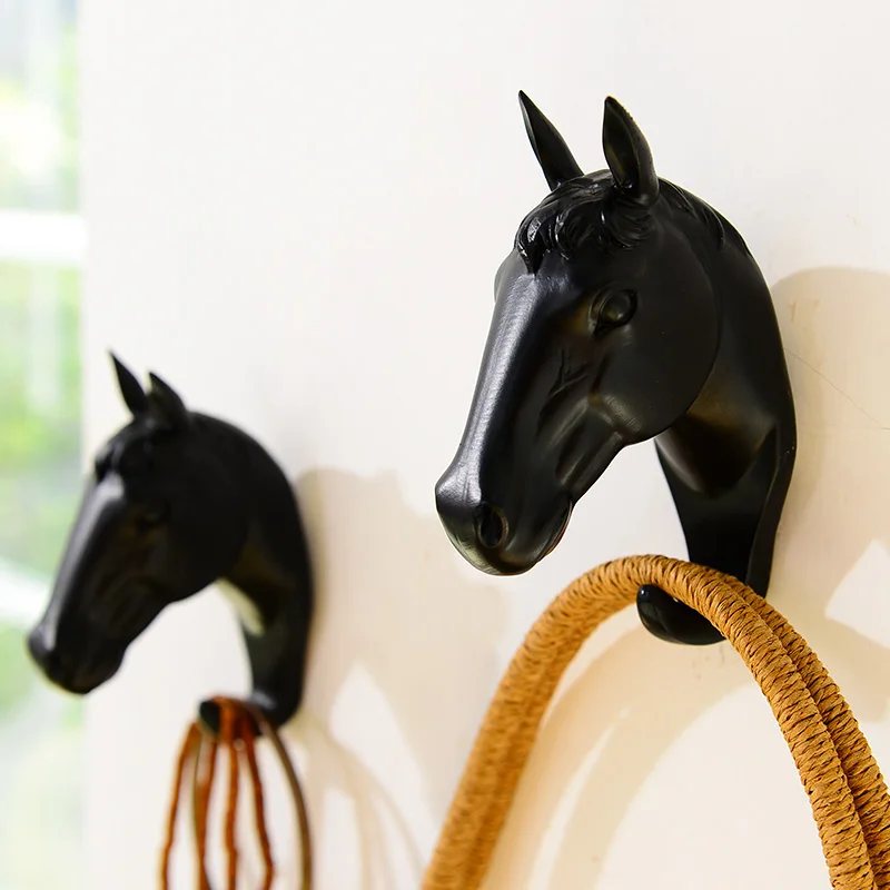 Resin animal decorative wall hooks,fashion horse head single hanger