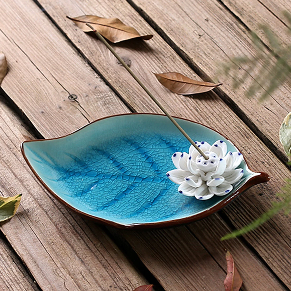 

Creative Leaf Lotus Incense Burner Censer Ceramic Incense Stick Holder Use In Living Room Buddhist Temple Bouddha Decoration