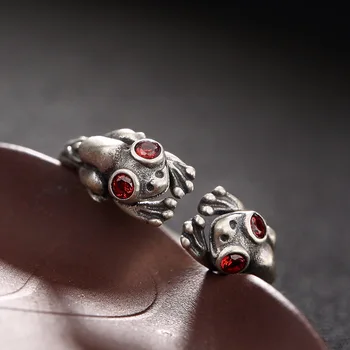 

silver S999 foot silver retro Golden Toad inlaid open pure silver ring personality Baitie female silver ring wholesale